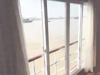 Ọkọ̀ ojú omi ìrìn-àjò fún tà