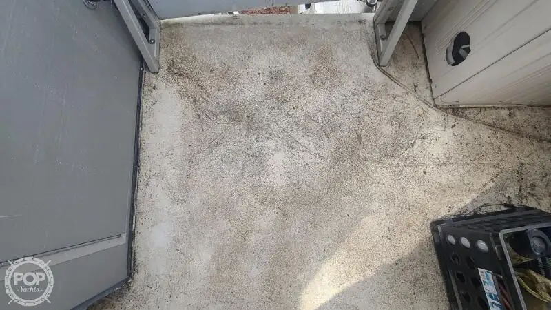 Ọkọ̀ ojú omi ìrìn-àjò fún tà