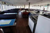 Ọkọ̀ ọpọlọpọ̀ ènìyàn fún tà