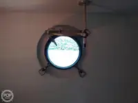 Ọkọ̀ ojú omi kékeré fún tà