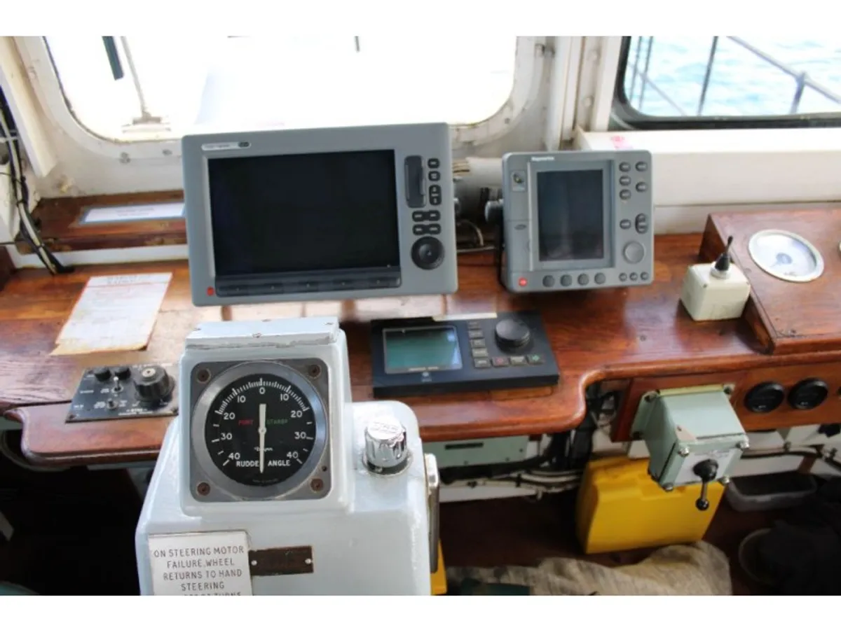 Yacht fún tà