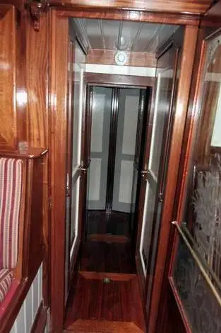 Ọkọ̀ fún tà