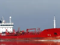 Ọkọ̀ tí ó mú epo / kemikali fún tà