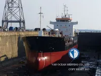 Ọkọ̀ tí ó mú epo / kemikali fún tà