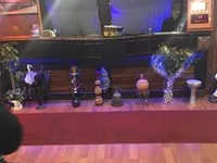 Ọkọ̀ ọpọlọpọ̀ ènìyàn fún tà