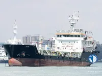 Ọkọ̀ tí ó mú epo / kemikali fún tà