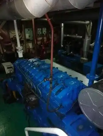 Ọkọ̀ tí ó mú epo / kemikali fún tà