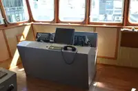 Ọkọ̀ tí ó mú epo / kemikali fún tà