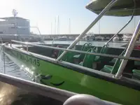 Ọkọ̀ ọpọlọpọ̀ ènìyàn fún tà