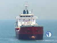 Ọkọ̀ tí ó mú epo / kemikali fún tà