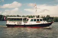 Ọkọ̀ ojú omi ìrìn-àjò fún tà