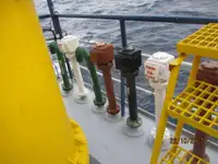 Ọkọ̀ tí wọn fi maa ń gbé ohun èlò tí ó ní ìdáná fún tà