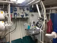 Ọkọ̀ tí wọn fi maa ń gbé ohun èlò tí ó ní ìdáná fún tà