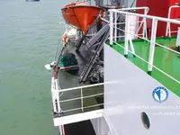 Ọkọ̀ tí ó mú epo / kemikali fún tà