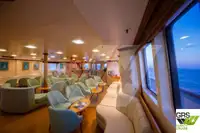 Ọkọ̀ ojú omi ìrìn-àjò fún tà