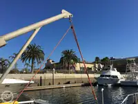 Ọkọ̀ tí ó mú ẹja fún tà