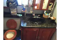 Ọkọ̀ ojú omi ìrìn-àjò fún tà