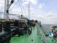 Ọkọ̀ tí ó mú epo / kemikali fún tà