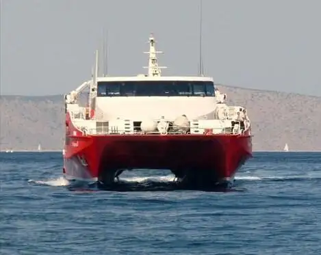 Catamaran fún tà