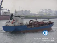 Ọkọ̀ tí ó mú epo / kemikali fún tà