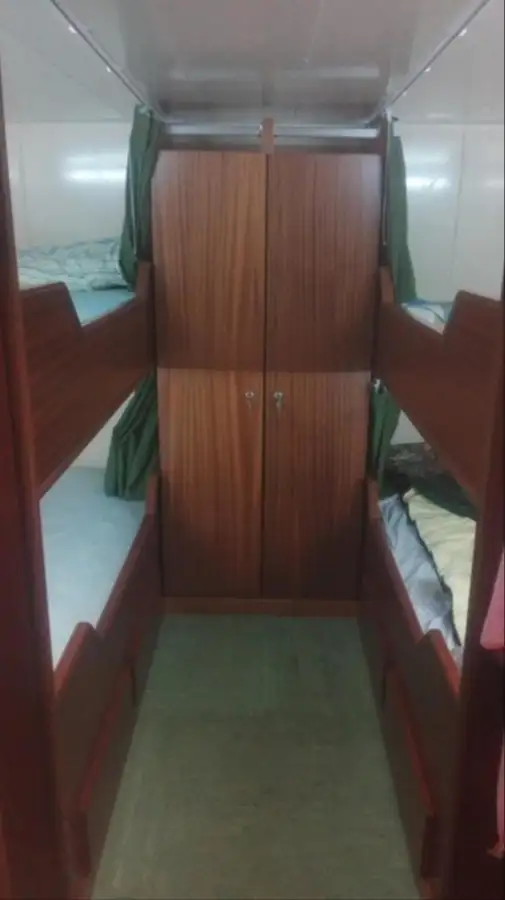 Àwọn ọkọ oju-omi ìṣẹ́ fún tà
