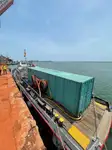 Ọkọ̀ ojú omi tí ó mú àwọn ìkọ́kọ̀ fún tà
