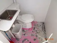 Ọkọ̀ ojú omi kékeré fún tà