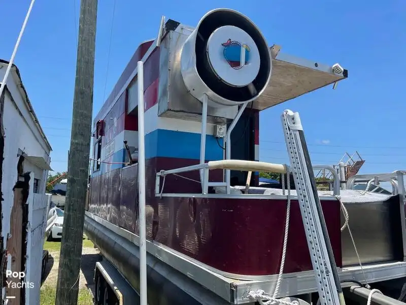 Pontoon fún tà