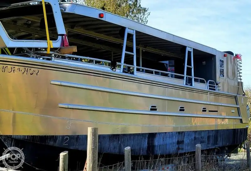 Catamaran fún tà