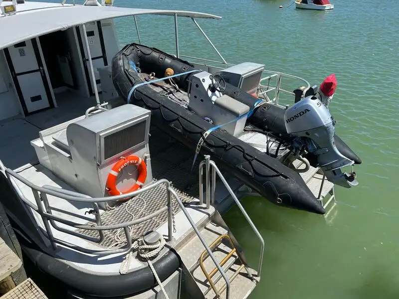 Catamaran fún tà