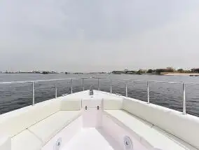 Ọkọ̀ ojú omi ìrìn-àjò fún tà