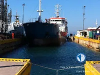 Ọkọ̀ tí ó mú epo / kemikali fún tà