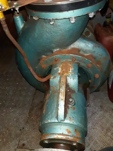 Ọkọ̀ tí ó mú ẹja fún tà