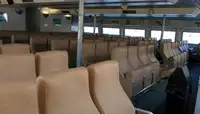 Ọkọ̀ ọpọlọpọ̀ ènìyàn fún tà