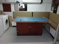 Ọkọ̀ ojú omi tí ó mú àwọn ìkọ́kọ̀ fún tà