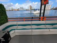 Ọkọ̀ ọpọlọpọ̀ ènìyàn fún tà