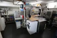 Ọkọ̀ ọpọlọpọ̀ ènìyàn fún tà