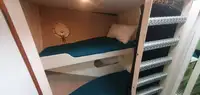 Ọkọ̀ ojú omi tí ó mú àwọn ìkọ́kọ̀ fún tà