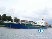 Ọkọ̀ tí ó mú epo / kemikali fún tà