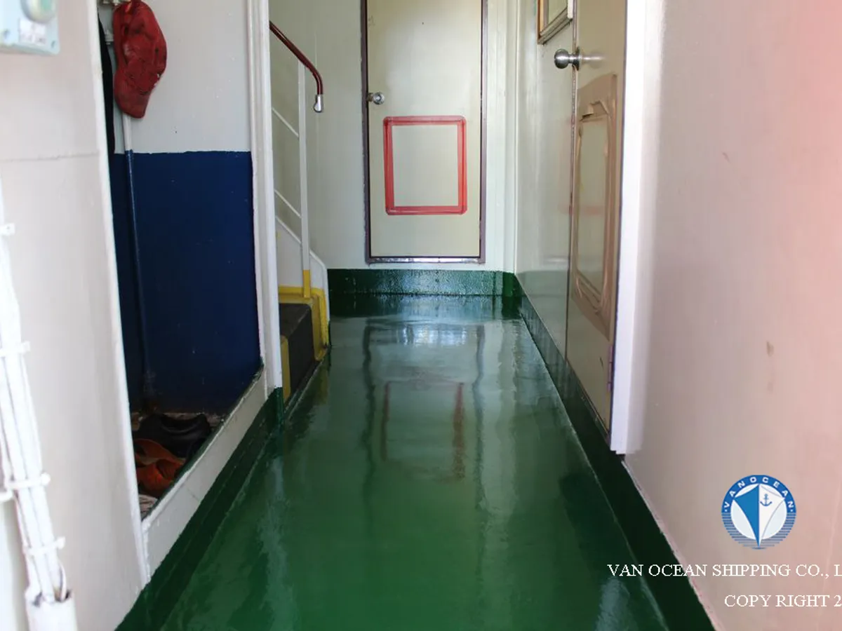 Ọkọ̀ tí ó mú epo / kemikali fún tà