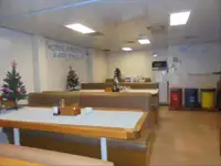 Ọkọ̀ tí wọn fi maa ń gbé ohun èlò tí ó ní ìdáná fún tà