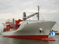 Ọkọ̀ tí wọn fi maa ń gbé ohun èlò tí ó ní ìdáná fún tà