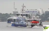 Ọkọ̀ ọpọlọpọ̀ ènìyàn fún tà