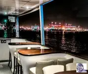 Ọkọ̀ ojú omi ìrìn-àjò fún tà