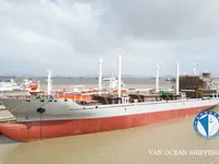 Ọkọ̀ tí wọn fi maa ń gbé ohun èlò tí ó ní ìdáná fún tà