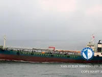 Ọkọ̀ tí ó mú epo / kemikali fún tà