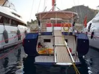 Yacht fún tà