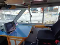 Ọkọ̀ ọpọlọpọ̀ ènìyàn fún tà