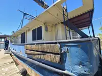 Ọkọ̀ tí ó mú ẹja fún tà