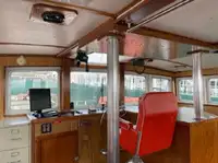 Ọkọ̀ ojú omi ìrìn-àjò fún tà